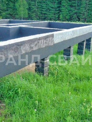 Устройство траншей под ростверк фундамента в строительстве фундамента
